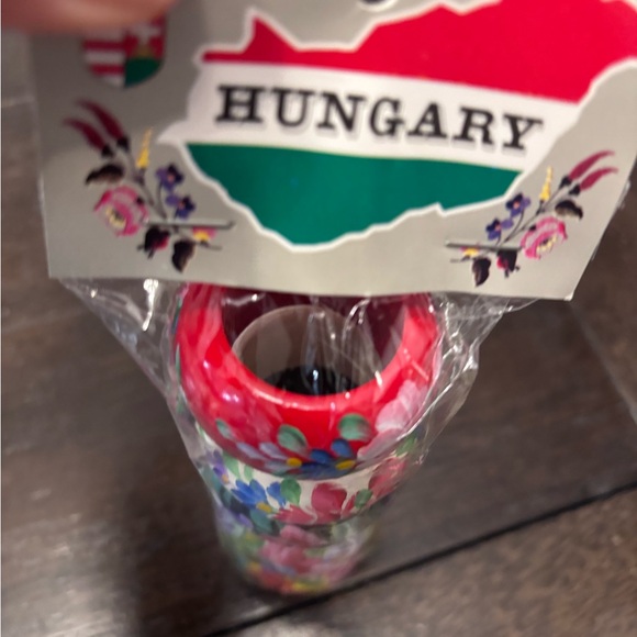 Colorful Floral Patterned Magnets - Picture 2 of 3